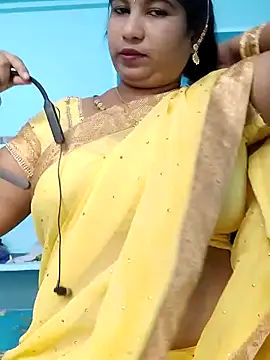 yelmaji91 online show from October 20, 2025, 4:57 am