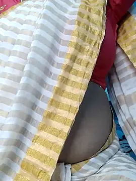 yelmaji91 online show from October 26, 2025, 4:51 am