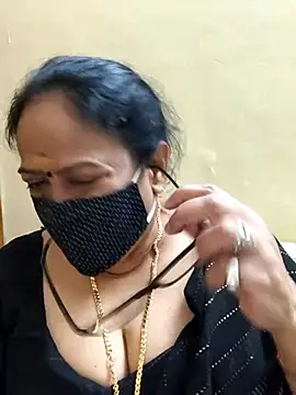 heera-rani online show from November 21, 2025, 10:03 am