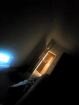 NegativeCleat4 online show from April 20, 2026, 8:54 pm