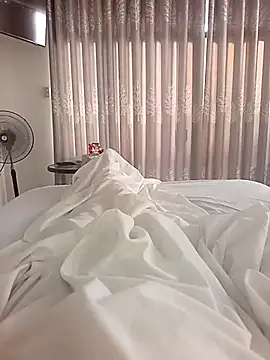 Hugopingonasa2024 online show from March 29, 2026, 12:27 pm