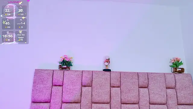 ScarlettLuxe online show from November 5, 2025, 12:49 pm