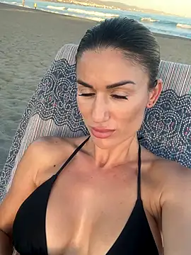 Snapshot of CamyBlossom chatting on September 25, 2025, 5:38 pm CamyBlossom online show from September 25, 2025, 5:38 pm