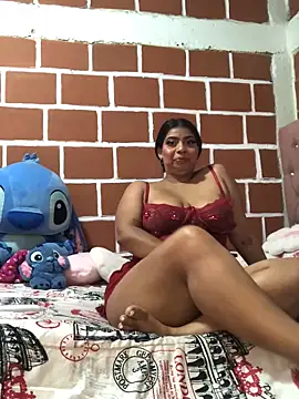 Rachellcooperrr online show from March 26, 2026, 4:18 am