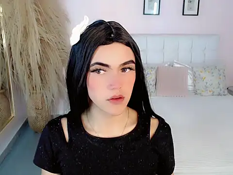 nathalialoes1 online show from October 31, 2025, 7:04 pm