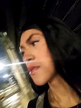 nathalialoes1 online show from November 25, 2025, 8:14 am