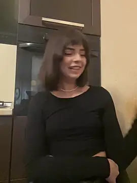 Miranda Kerry online show from October 22, 2025, 6:13 am