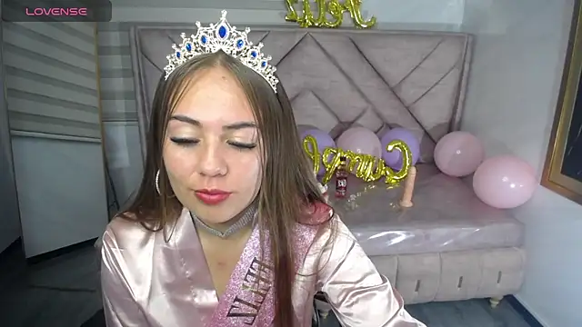 Snapshot of Luna_Star_v chatting on September 16, 2025, 3:40 am Luna Star v online show from September 16, 2025, 3:40 am