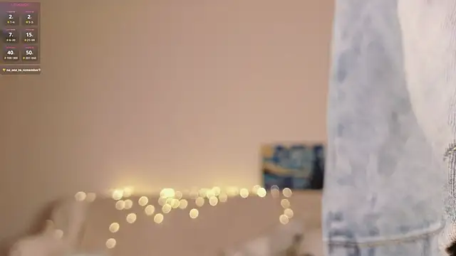 Pixxxis online show from October 3, 2025, 12:51 am