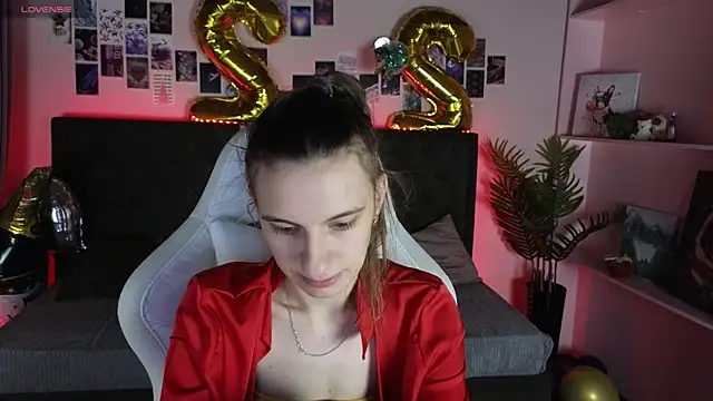 kaleriyaa  online show from December 22, 2025, 1:35 am