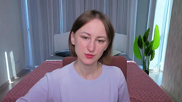 LuluChiiii online show from October 16, 2025, 9:54 am