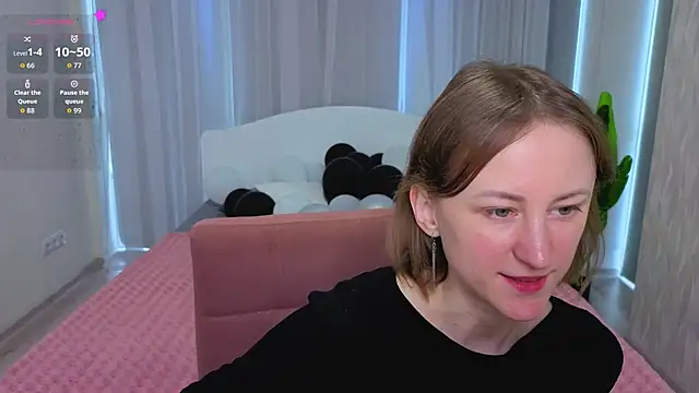 LuluChiiii online show from November 11, 2025, 10:48 am