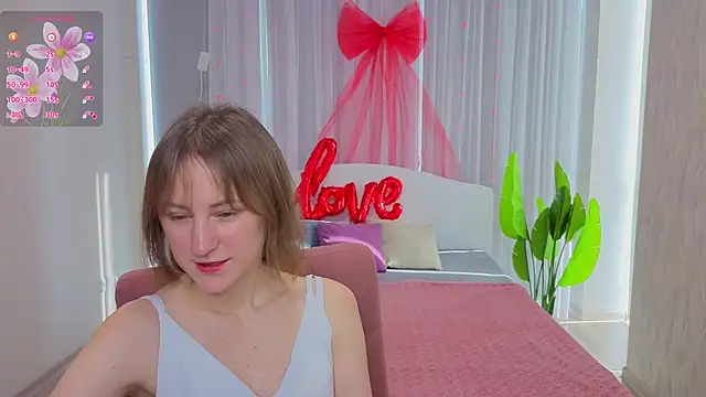 LuluChiiii online show from February 14, 2026, 10:56 am