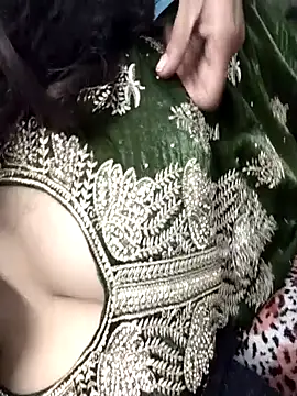 Snapshot of Cute_Anupma chatting on December 4, 2025, 12:25 pm Cute Anupma online show from December 4, 2025, 12:25 pm