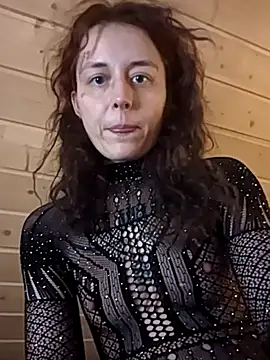 marijacucu online show from November 23, 2025, 7:41 am