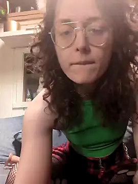 marijacucu online show from June 6, 2026, 12:54 pm