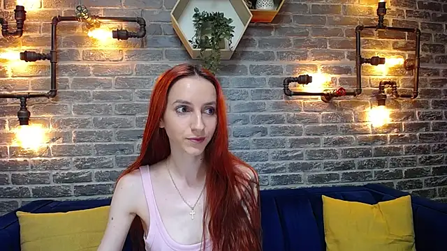 Julia Jae online show from October 9, 2025, 6:22 am