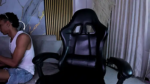 JulienSaint online show from March 21, 2026, 11:37 am