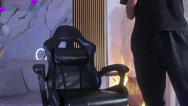 JulienSaint online show from March 24, 2026, 11:26 am