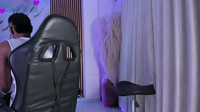 JulienSaint online show from March 27, 2026, 11:43 am