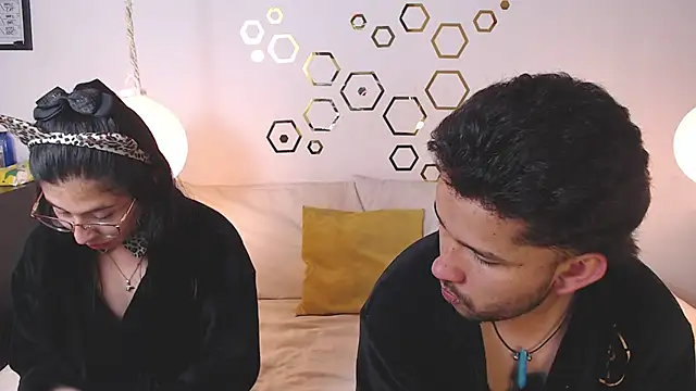 Snapshot of Provincute chatting on November 30, 2025, 4:16 am Provincute online show from November 30, 2025, 4:16 am