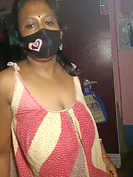 Snapshot of Hotty-rosni chatting on October 28, 2025, 11:18 pm Hotty-rosni online show from October 28, 2025, 11:18 pm