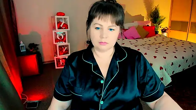 Snapshot of CrystaalStaar chatting on February 18, 2026, 7:32 pm CrystaalStaar online show from February 18, 2026, 7:32 pm