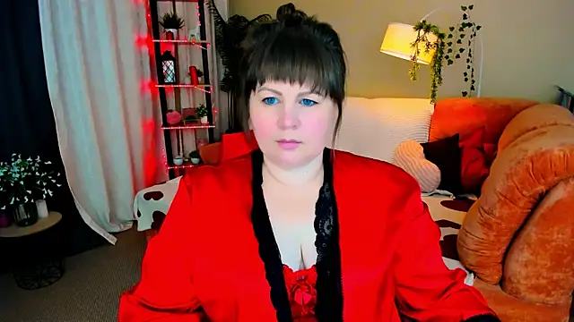 CrystaalStaar online show from June 22, 2026, 9:23 pm