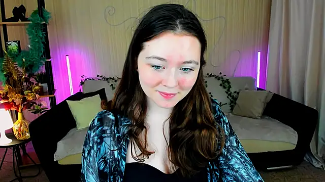 Snapshot of AlluringLookk chatting on November 15, 2025, 4:32 am AlluringLookk online show from November 15, 2025, 4:32 am