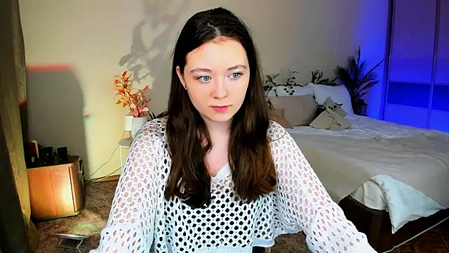 Snapshot of AlluringLookk chatting on November 18, 2025, 11:14 am AlluringLookk online show from November 18, 2025, 11:14 am