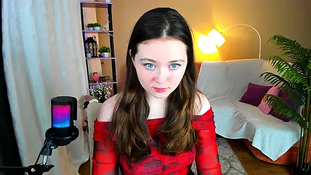 Snapshot of AlluringLookk chatting on November 21, 2025, 4:16 pm AlluringLookk online show from November 21, 2025, 4:16 pm