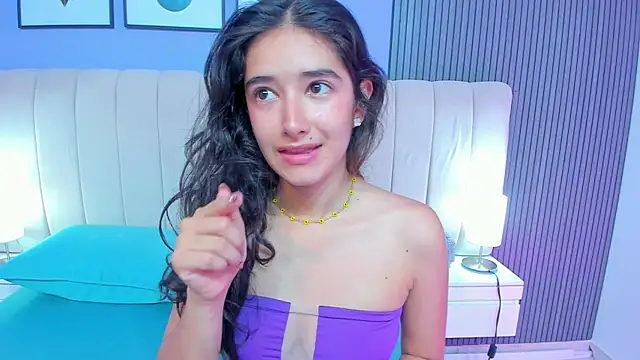 Snapshot of Ivy_petit chatting on July 16, 2026, 11:27 am Ivy petit online show from July 16, 2026, 11:27 am