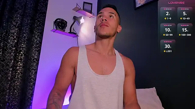 Snapshot of MarkSantozz chatting on February 10, 2026, 6:01 pm MarkSantozz online show from February 10, 2026, 6:01 pm