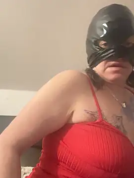 lisamarie4385 online show from February 1, 2026, 8:13 am