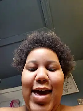 chocolate bella online show from January 9, 2026, 3:48 pm