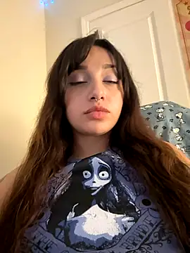 CharmingMaddie online show from November 24, 2025, 9:36 pm