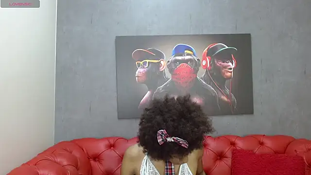 Violett Salvatore online show from December 15, 2025, 4:00 pm