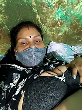 Love-pari077 online show from September 11, 2025, 4:34 am