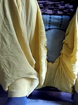 Love-pari077 online show from November 20, 2025, 1:39 am