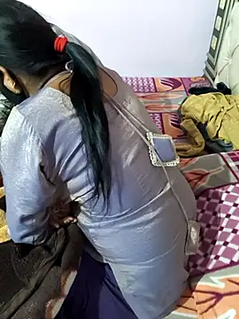 Love-pari077 online show from December 5, 2025, 3:52 pm