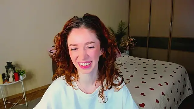 ChristinaConteeree online show from April 22, 2026, 3:20 am