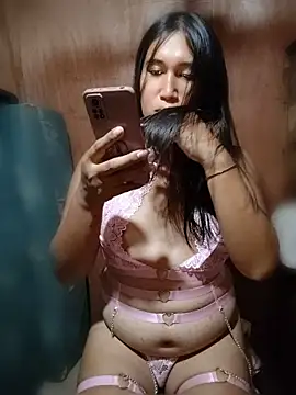 Snapshot of Romantic_Sabrina chatting on May 11, 2026, 12:55 pm Romantic Sabrina online show from May 11, 2026, 12:55 pm