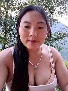 Snapshot of Love-Ly99 chatting on September 21, 2025, 11:12 am Love-Ly99 online show from September 21, 2025, 11:12 am