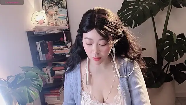 Emmaq996 online show from February 6, 2026, 2:05 am