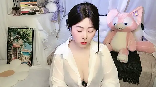 Emmaq996 online show from April 11, 2026, 7:45 am