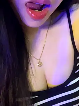 Mon monbaby online show from November 29, 2025, 6:44 pm