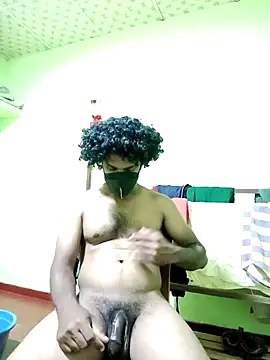 hotblack7 online show from April 13, 2026, 4:01 pm