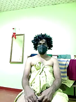 hotblack7 online show from April 15, 2026, 6:42 am