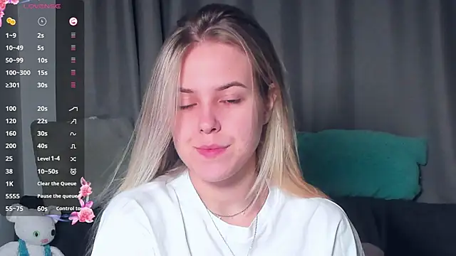 AngelAnty online show from November 6, 2025, 3:24 pm