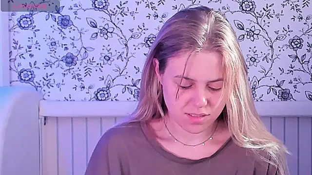AngelAnty online show from July 8, 2026, 3:38 pm
